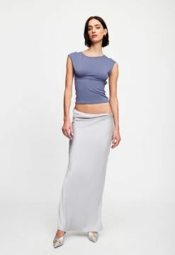 Lioness US Shopify DEVON MAXI SKIRT - SONIC SILVER -Lioness Sales Shop 07 12 22 LIONESS JAN Kristel JAN 1044