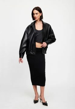 Lioness US Shopify KENNY BOMBER - JET BLACK -Lioness Sales Shop 07 12 22 LIONESS JAN Kristel JAN 1436