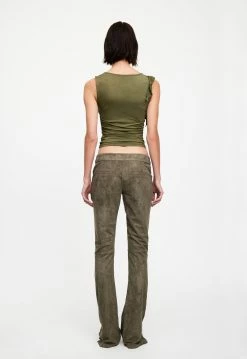 Lioness US Shopify DOWN FOR YOU SUEDE PANT - KHAKI -Lioness Sales Shop 07 12 22 LIONESS JAN Kristel JAN 178