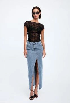 Lioness US Shopify BEGUILE LACE TOP - ONYX -Lioness Sales Shop 19 12 22 LIONESS eCOMM FEB FEB 1366