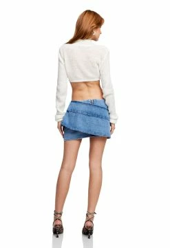 Lioness US Shopify CITY OF ANGELS CROP - GHOST WHITE 7 Lioness US Shopify CITY OF ANGELS CROP - GHOST WHITE -Lioness Sales Shop 22 06 22 LIONESS eComm LaPalma Serena CITYOFANGELS2.0 1470