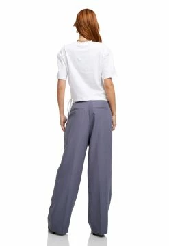 Lioness US Shopify AGYNESS CROP TEE - WHITE -Lioness Sales Shop 22 06 22 LIONESS eComm LaPalma Serena CITYOFANGELS2.0 1991