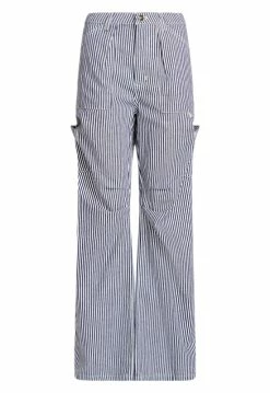 Lioness US Shopify MIAMI VICE PANT - NAVY PINSTRIPE -Lioness Sales Shop 25 01 22 LIONESS Ghost Mannequin JAN 185