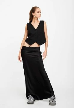 Lioness US Shopify THE PIA MANCE X LIONESS EDIT - MARMONT MAXI SKIRT -Lioness Sales Shop 25 01 23 LIONESS ReShoots Serena RESHOOTS 033