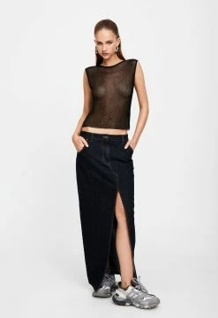 Lioness US Shopify THE PIA MANCE X LIONESS EDIT - PALISADES TOP 8 Lioness US Shopify THE PIA MANCE X LIONESS EDIT - PALISADES TOP -Lioness Sales Shop 25 01 23 LIONESS ReShoots Serena RESHOOTS 323