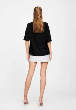 Lioness US Shopify THE PIA MANCE X LIONESS EDIT - VENICE MINI -Lioness Sales Shop 25 01 23 LIONESS ReShoots Serena RESHOOTS 454