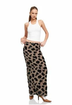 Lioness US Shopify HAUTE BASIC SINGLET - WHITE -Lioness Sales Shop LT88 657 1WHITE LB88 519 2FLORAL3 16338476 fd77 4205 890c dc5ad0b07245