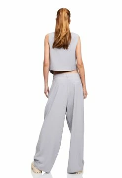 Lioness US Shopify GISELE VEST - LIGHT GREY PINSTRIPE -Lioness Sales Shop LT88 730 1LIGHTGREYPINSTRIPE LB88 457 1LIGHTGREYPINSTRIPE5
