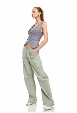 Lioness US Shopify CINCO FITTED VEST - SLATE -Lioness Sales Shop LT88 779 3SLATE LB88 381 1LIGHTKHAKI4