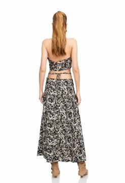 Lioness US Shopify CIPRIANI SKIRT - ABSTRACT ROSE -Lioness Sales Shop LT88 821 LB88 565 1 ABSTRACT ROSE 10