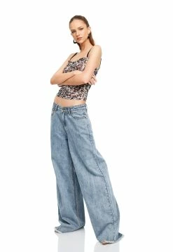 Lioness US Shopify EIVISSA MESH CAMI - ABSTRACT ROSE -Lioness Sales Shop LT88 823 1 ABSTRACT ROSE LB88 570 1 FADED DENIM 4